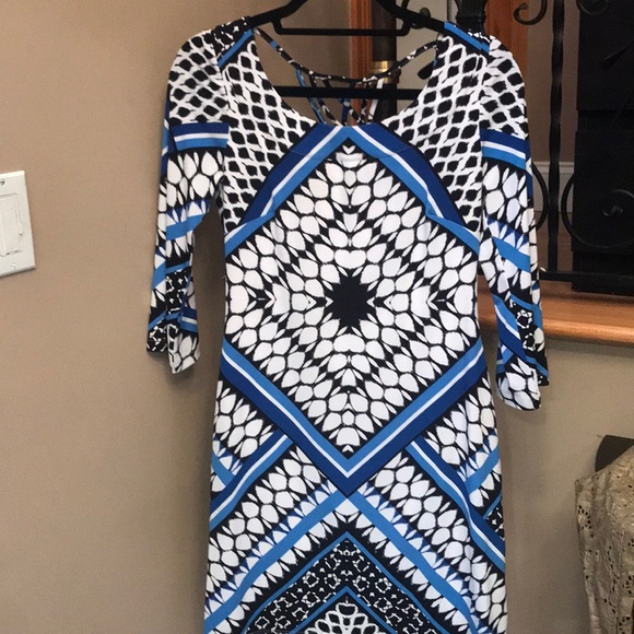 Pretty print dress worn once Business or pleasure